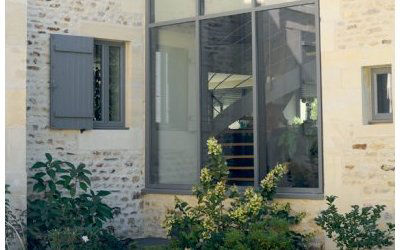 Komilfo Stores et Menuiseries de Bretagne : votre conseiller stores et fermetures dans le Morbihan