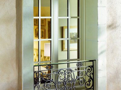 Komilfo Stores et Menuiseries de Bretagne : votre conseiller stores et fermetures dans le Morbihan