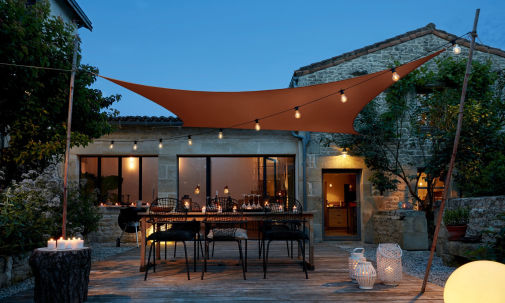 Komilfo Stores et Menuiseries de Bretagne : votre conseiller stores et fermetures dans le Morbihan