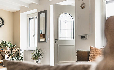 Komilfo Stores et Menuiseries de Bretagne : votre conseiller stores et fermetures dans le Morbihan