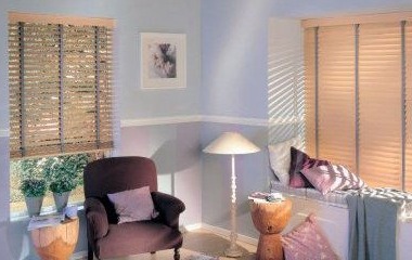 Komilfo Stores et Menuiseries de Bretagne : votre conseiller stores et fermetures dans le Morbihan