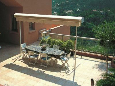 Komilfo Stores et Menuiseries de Bretagne : votre conseiller stores et fermetures dans le Morbihan