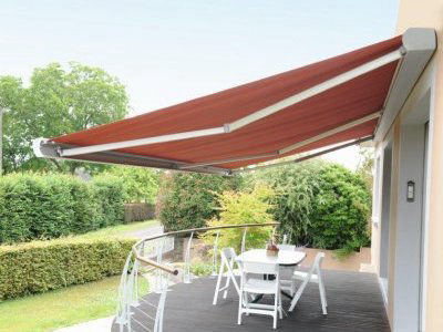 Komilfo Stores et Menuiseries de Bretagne : votre conseiller stores et fermetures dans le Morbihan