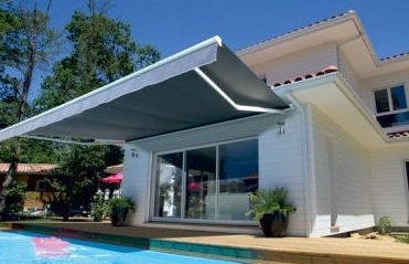 Komilfo Stores et Menuiseries de Bretagne : votre conseiller stores et fermetures dans le Morbihan