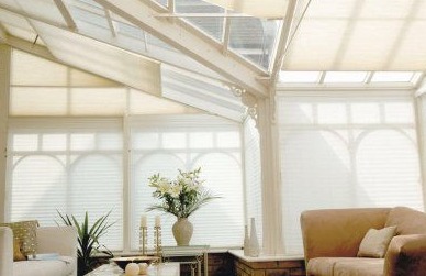 Komilfo Stores et Menuiseries de Bretagne : votre conseiller stores et fermetures dans le Morbihan