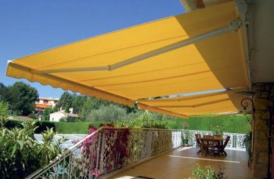 Komilfo Stores et Menuiseries de Bretagne : votre conseiller stores et fermetures dans le Morbihan