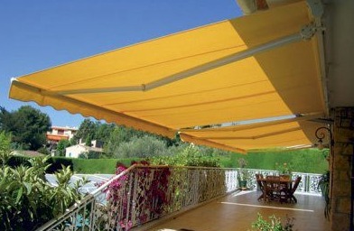 Komilfo Stores et Menuiseries de Bretagne : votre conseiller stores et fermetures dans le Morbihan