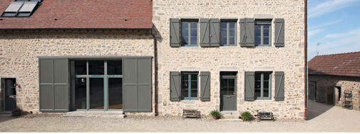 Komilfo Stores et Menuiseries de Bretagne : votre conseiller stores et fermetures dans le Morbihan