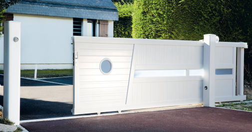 Komilfo Stores et Menuiseries de Bretagne : votre conseiller stores et fermetures dans le Morbihan