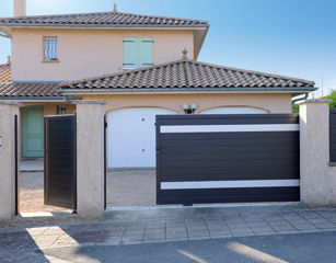 Komilfo Stores et Menuiseries de Bretagne : votre conseiller stores et fermetures dans le Morbihan